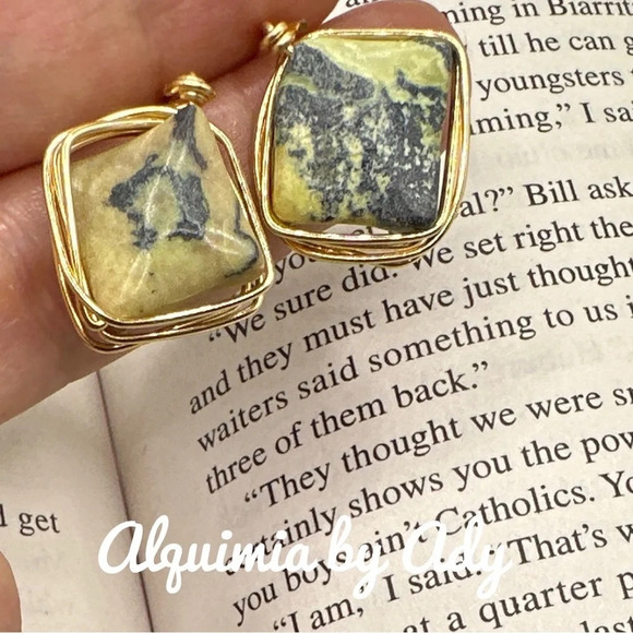 Chunky yellow Turquoise gold handmade stud earrings maximalist half inch - Picture 2 of 7